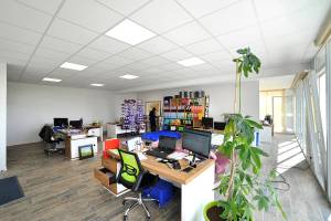 BATIMENT DE STOCKAGE